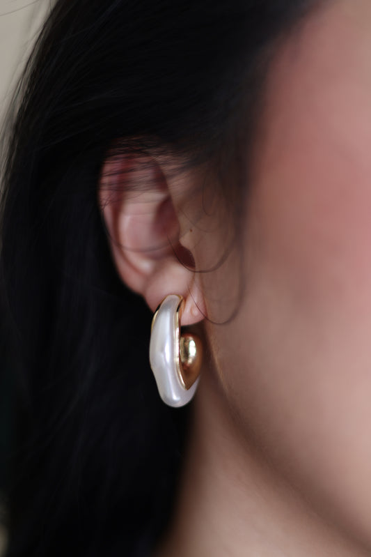 Baroque Pearl